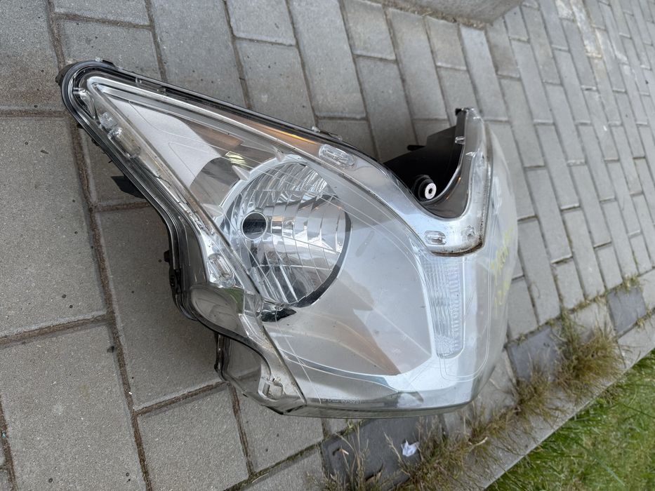 Lampa przod triumph trophy 1200