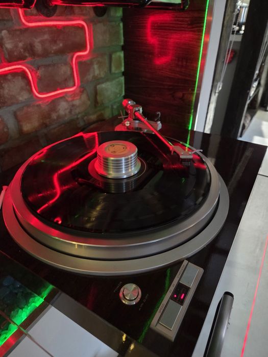 Gramofon Kenwood KD-700D