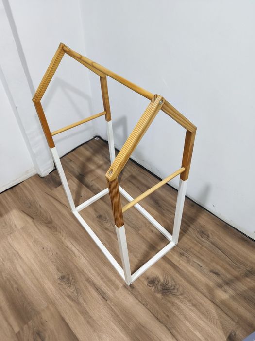 Suporte cabides infantil