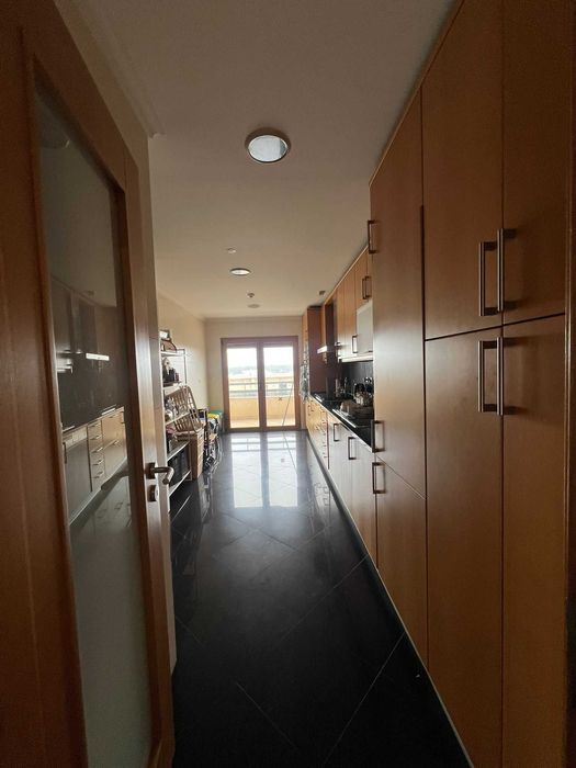 Apartamento T4 colinas do cruzeiro arrenda-se