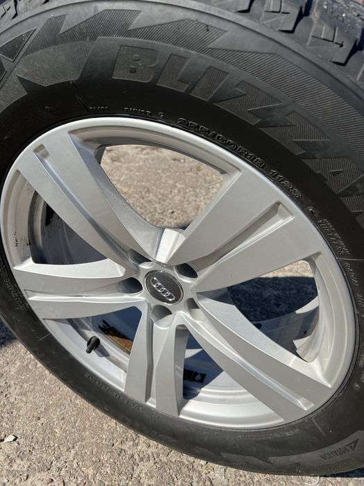 Диски AUDI R18 з шинами Bridgestone 255/60/18