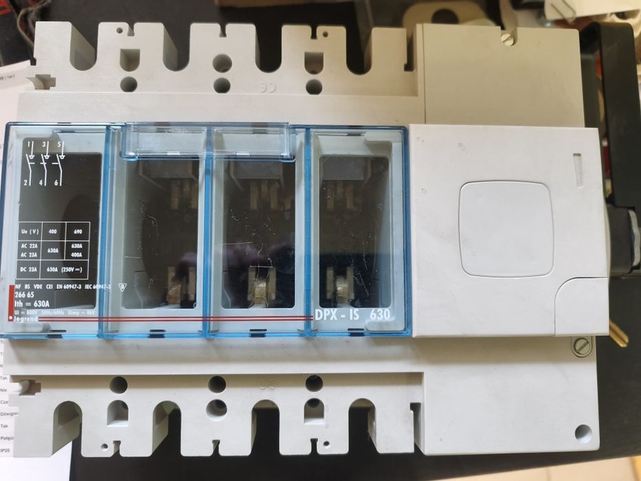 Legrand dpxis rozłącznik izolacyjny dpx-is 630 3p
rozłącznik izolacyjny dpx-is 630 3p 630a
