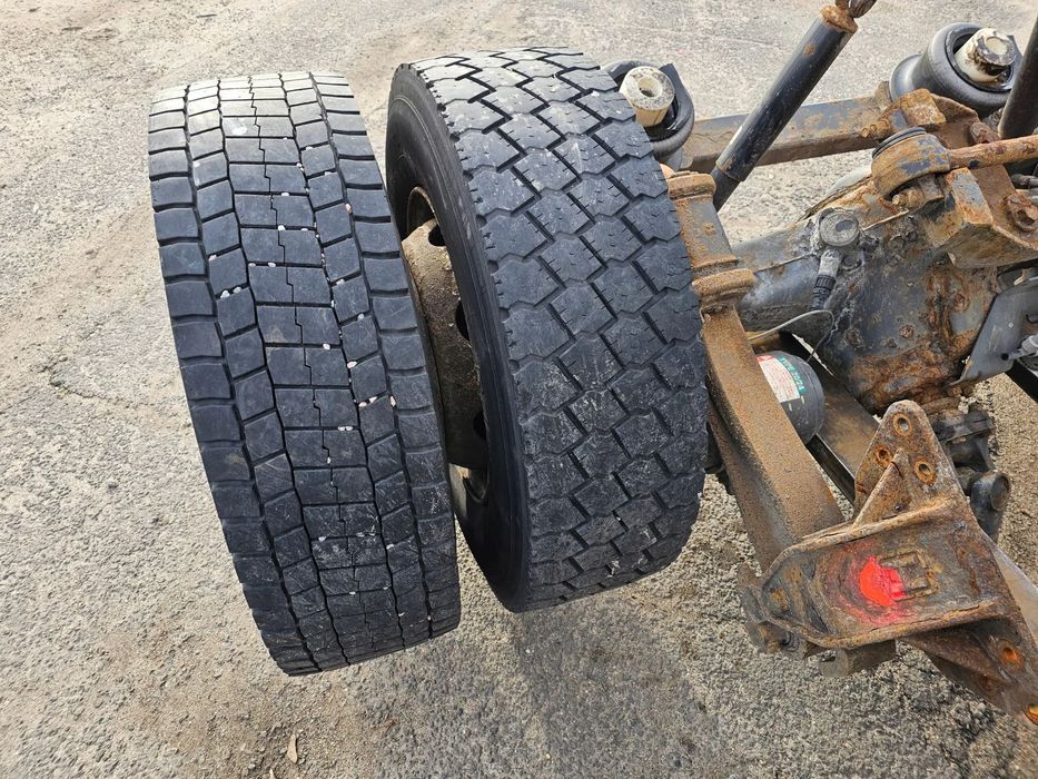 KOŁO FELGA OPONA ZAPAS OPONY RENAULT MIDLUM MICHELIN XTE2 265/70 R 19,5