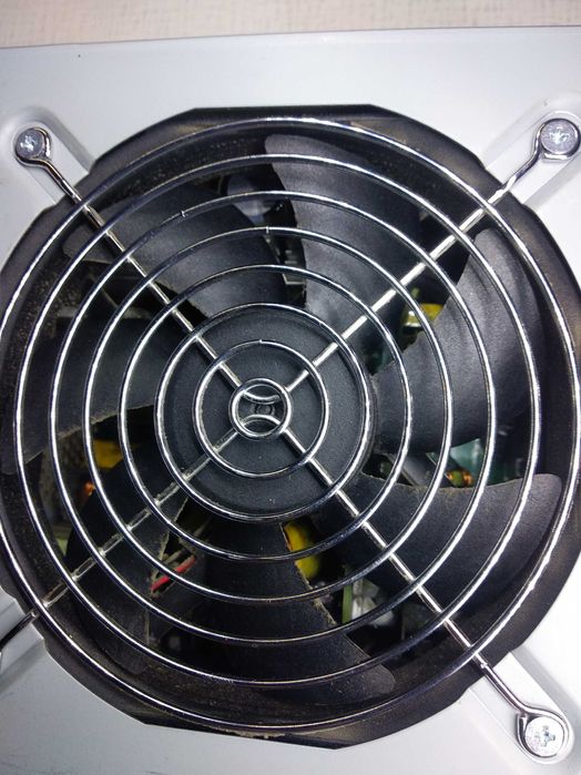 Блок питания Supermicro PWS-502-PQ робочий  по линни 12 вольт 492 Ватт