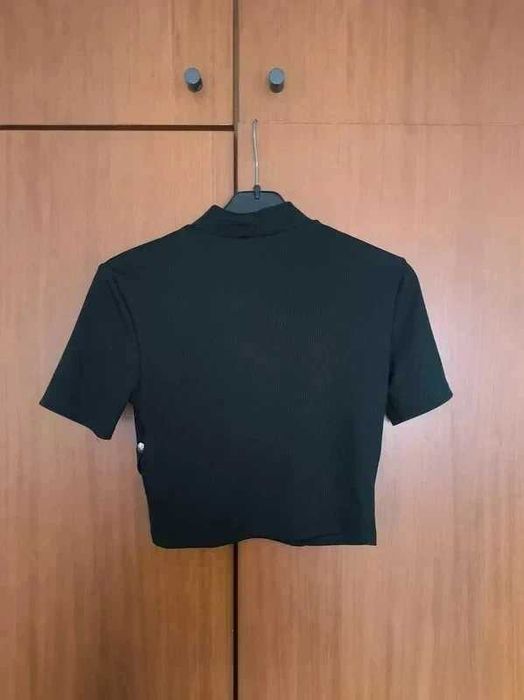 Top preto da Bershka