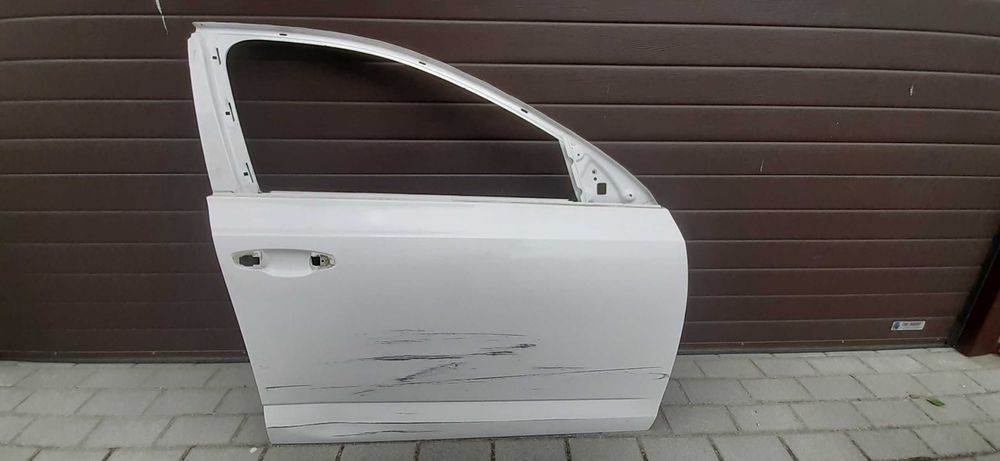 Drzwi prawe przód Skoda Octavia 3 fl kombi.