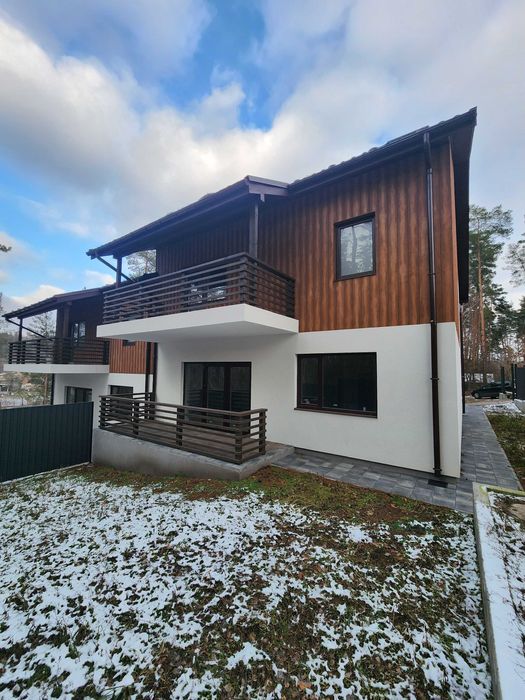 Від забудовника! Продам будинок, дуплекс біля лісу. Телефонуйте.