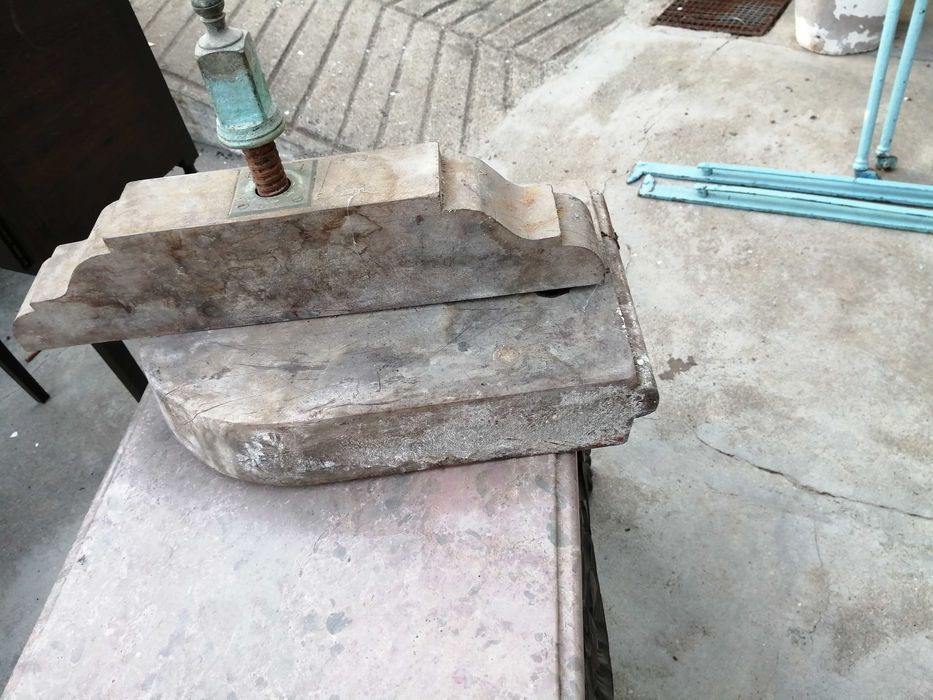 postigo antigo decorativo