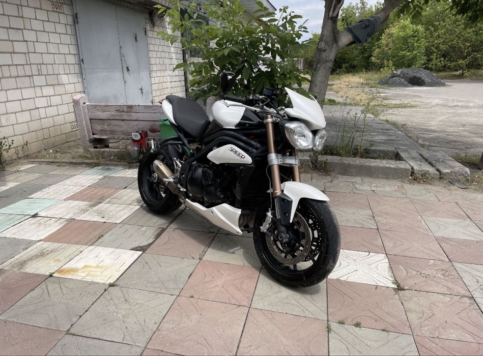 Triumph Speed Triple 1050  2015
