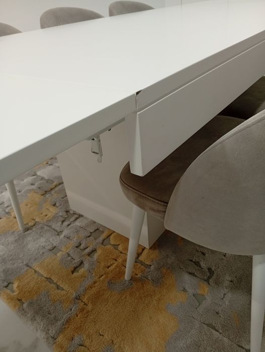 Mesa sala com cadeirões