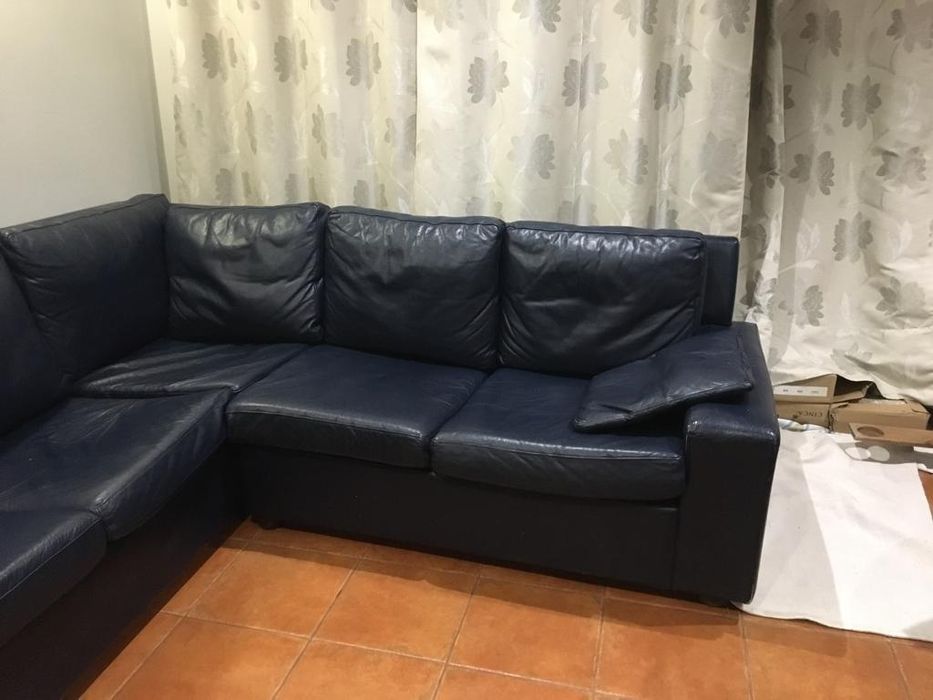 Vendo sofá  de canto empele verdadeira