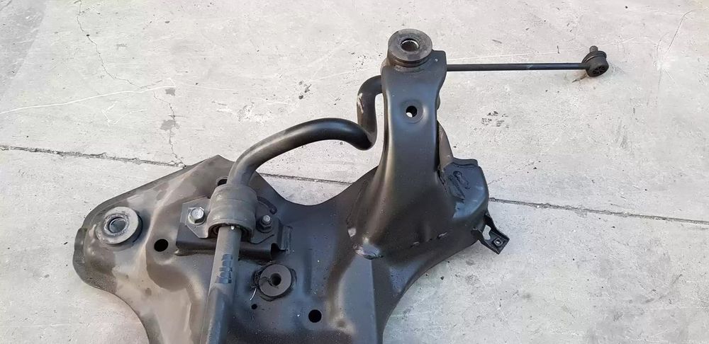 CHARRIOT FRONTAL KIA CARENS IV 2018 -62405A4650