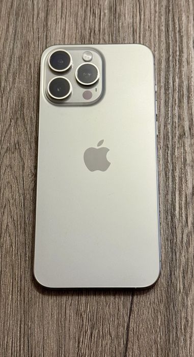 iPhone 15 Pro Max 256GB Natural Titanium Neverlock eSim