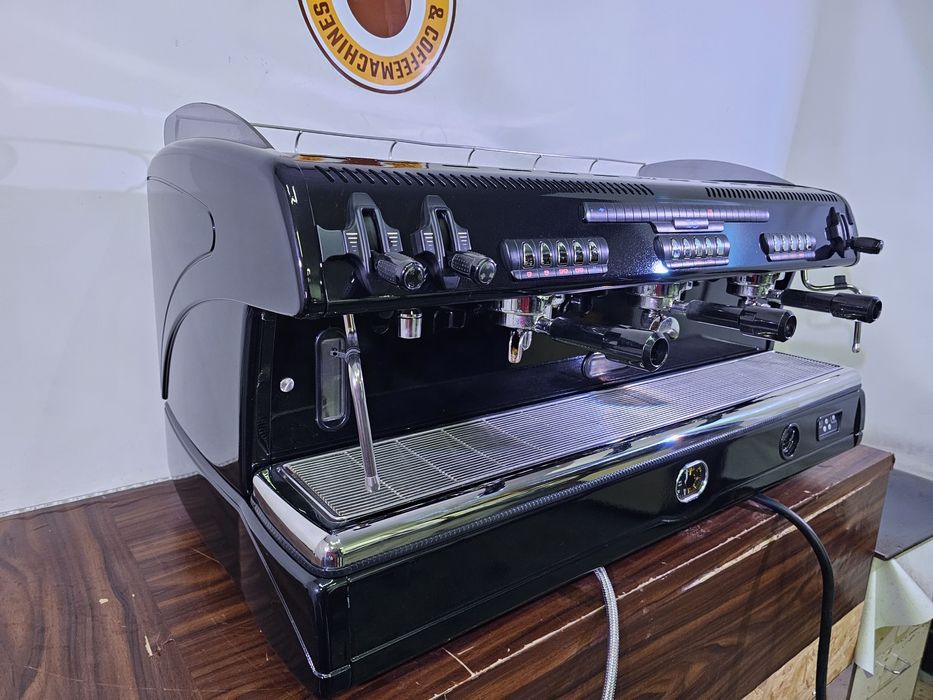 Кавомашина професійна La spaziale s5