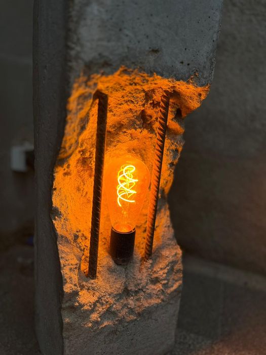 Lampa loft beton industrialna