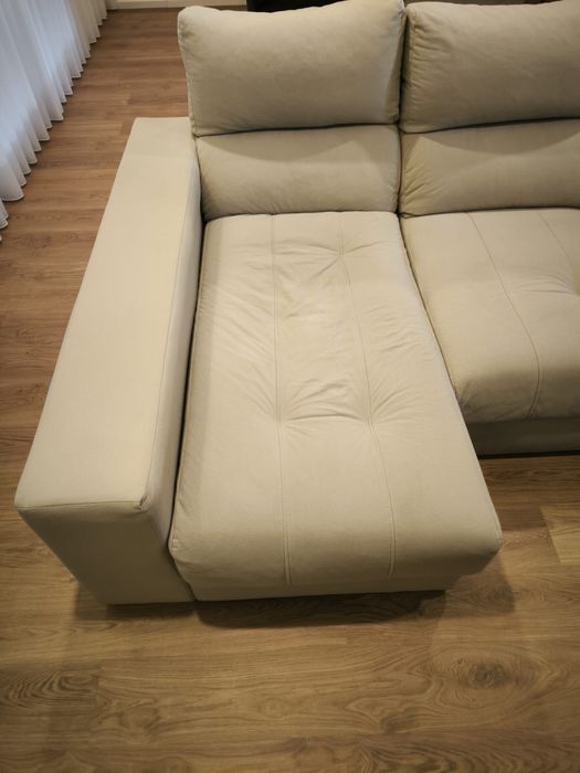Sofa com chaise longue