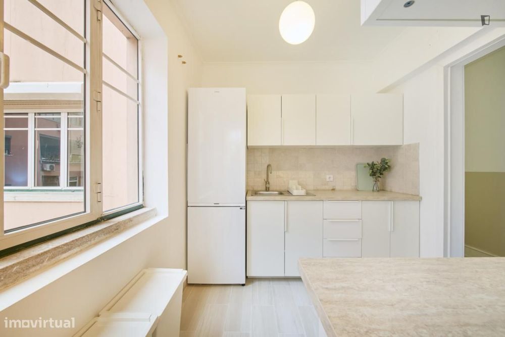Quarto - localizado em Alameda Lisbon