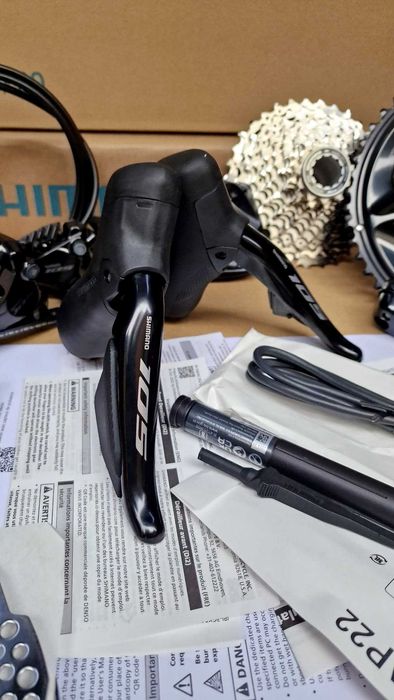 Najtaniej NOWA Elektroniczna grupa SHIMANO 105 Di2 2x12 R7100 faktura
