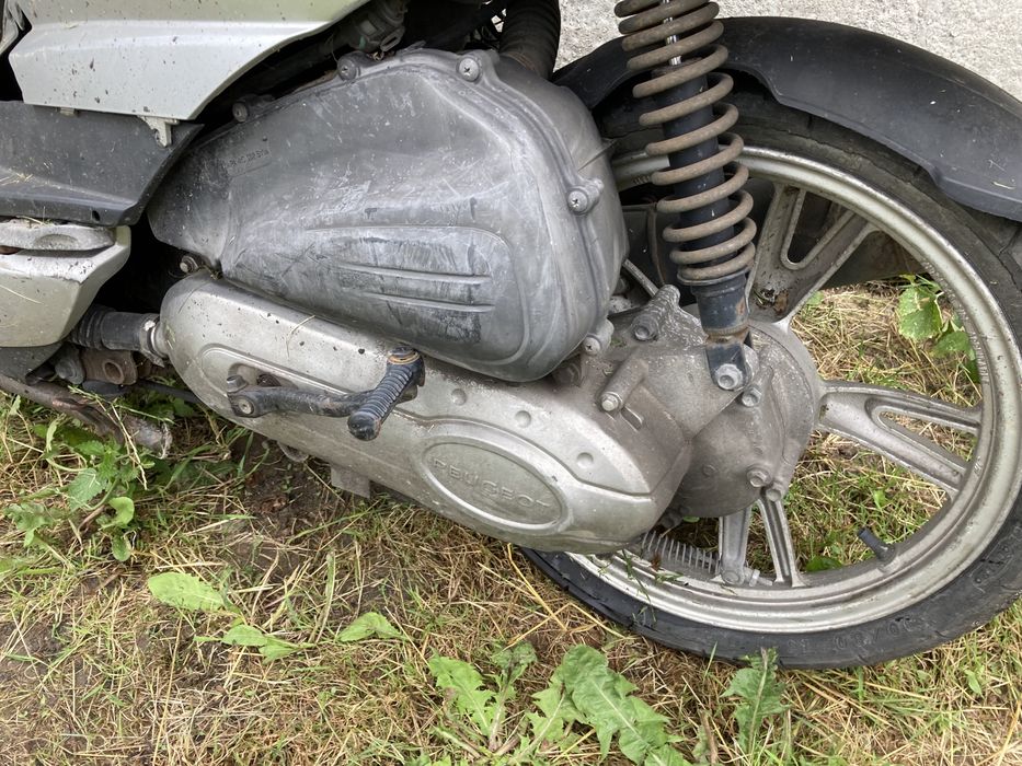 Peugeot Tweet 50 czasza owiewka silnik gaznik część lagi Błotnik