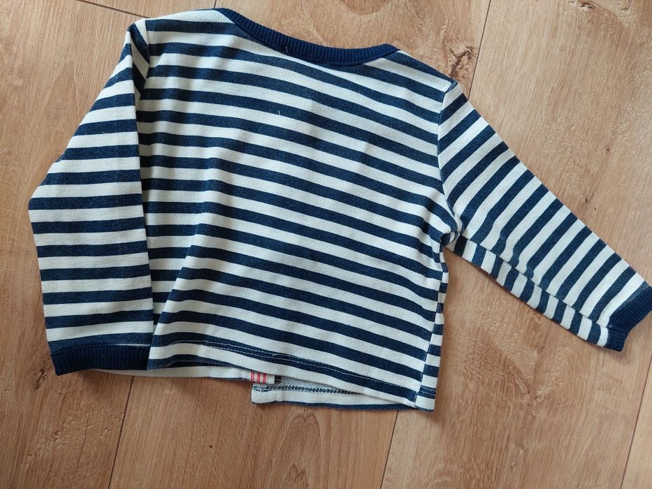 Dzianinowy sweterek 9m