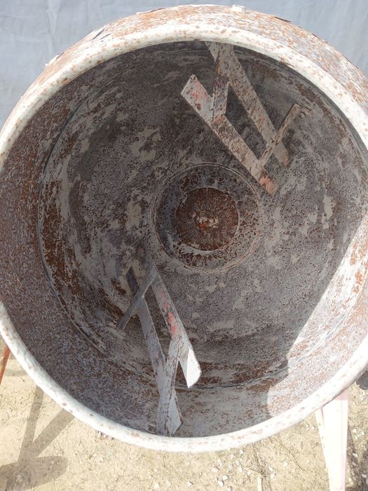 2 betoneiras de 135 litros ler descrição anúncio