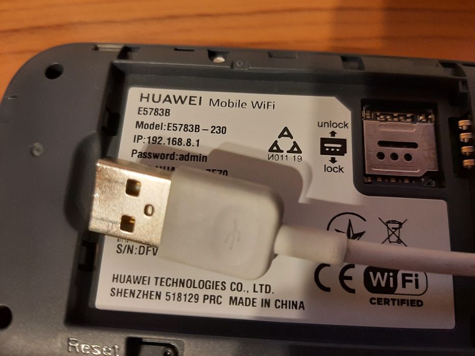 Мобільний роутер Huawei E5783b-230 4G