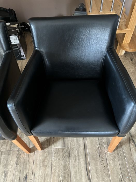 Krzesła skórzane. Bardzo dobry stan.