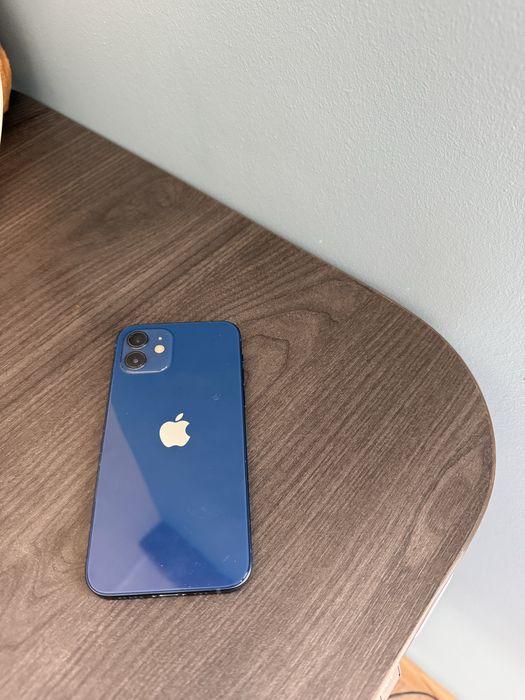 Iphone 12 93% kondycji baterii