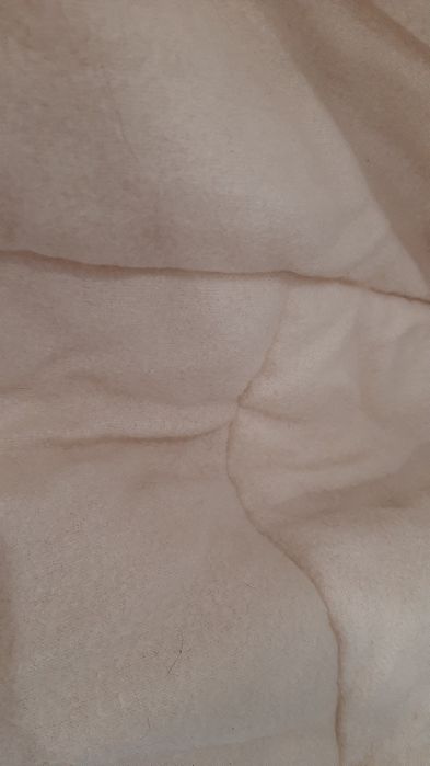 Edredom quente de casal beje e rosa