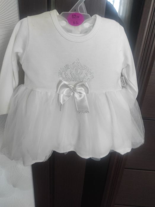 Продам плаття 0-3 місяців 150 гр.