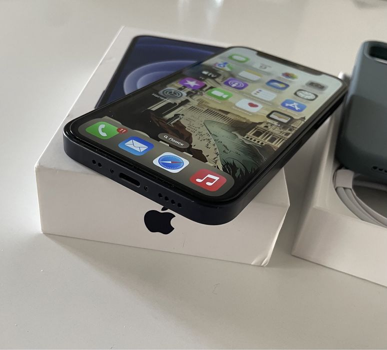 iPhone 12 black neverlock