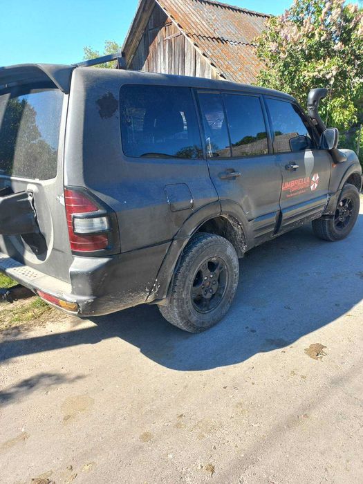 Mitsubishi Pagero Wagon 3