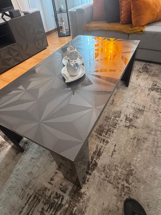 Mesa centro e Mesa de jantar e Geladeira