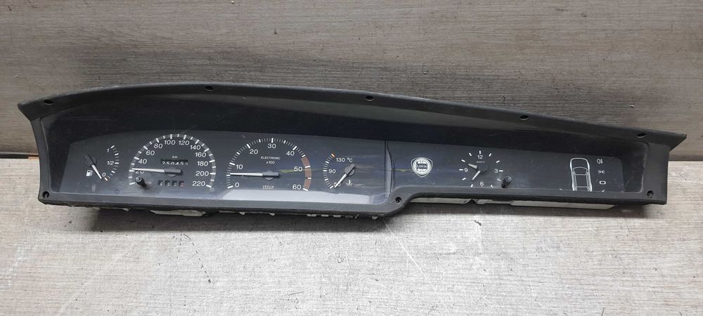 Панель приладів (спідометр, приборка) Lancia Delta 2 1993-1999p.