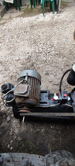 Продам компрессор СССР