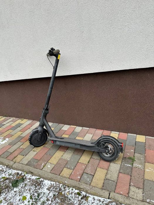 Терміново Xiaomi Mi essentiall