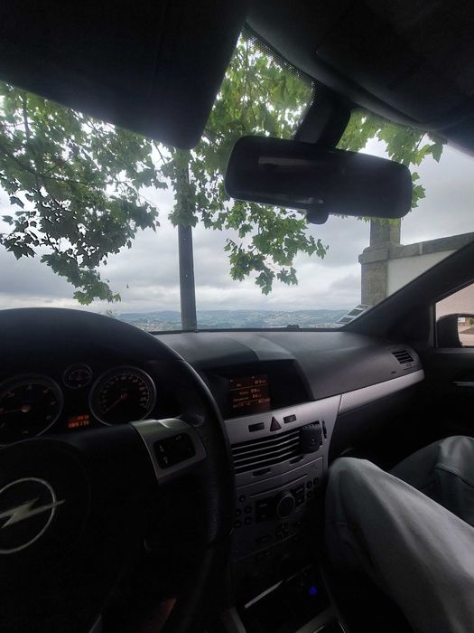 Opel Astra H GTC 1.3