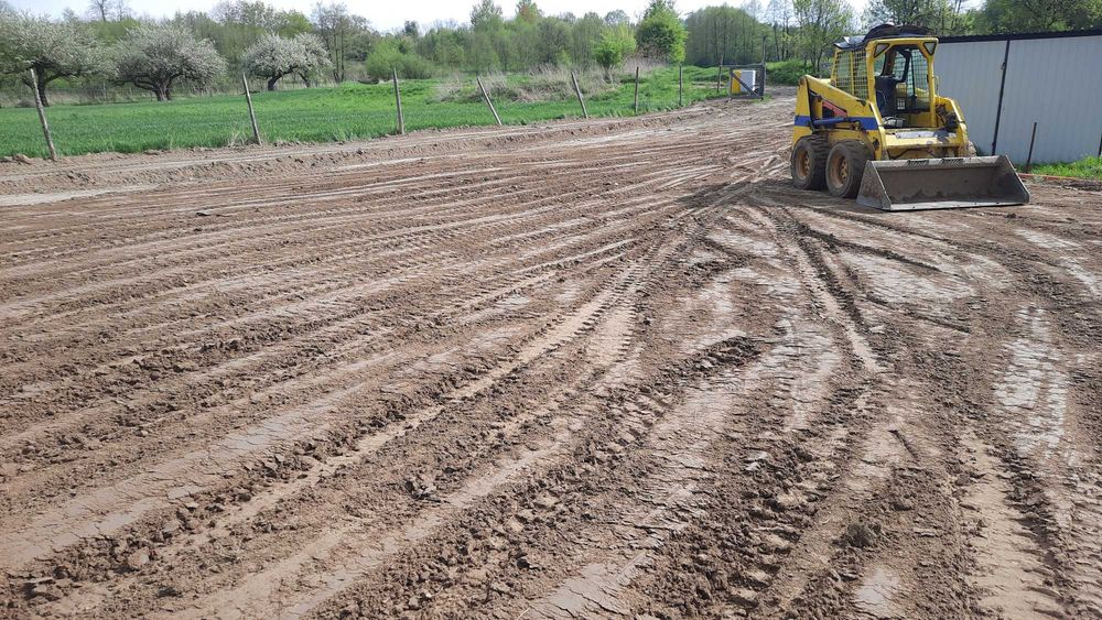 Równanie Terenu, Niwelacja Działki, Plantowanie Ziemi, Ziemia, Kamień