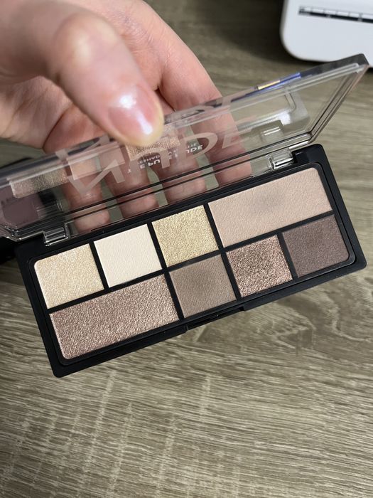 Тіні, пудра Catrice NUDE, Catrice Bright & Blur Airbrush Powder