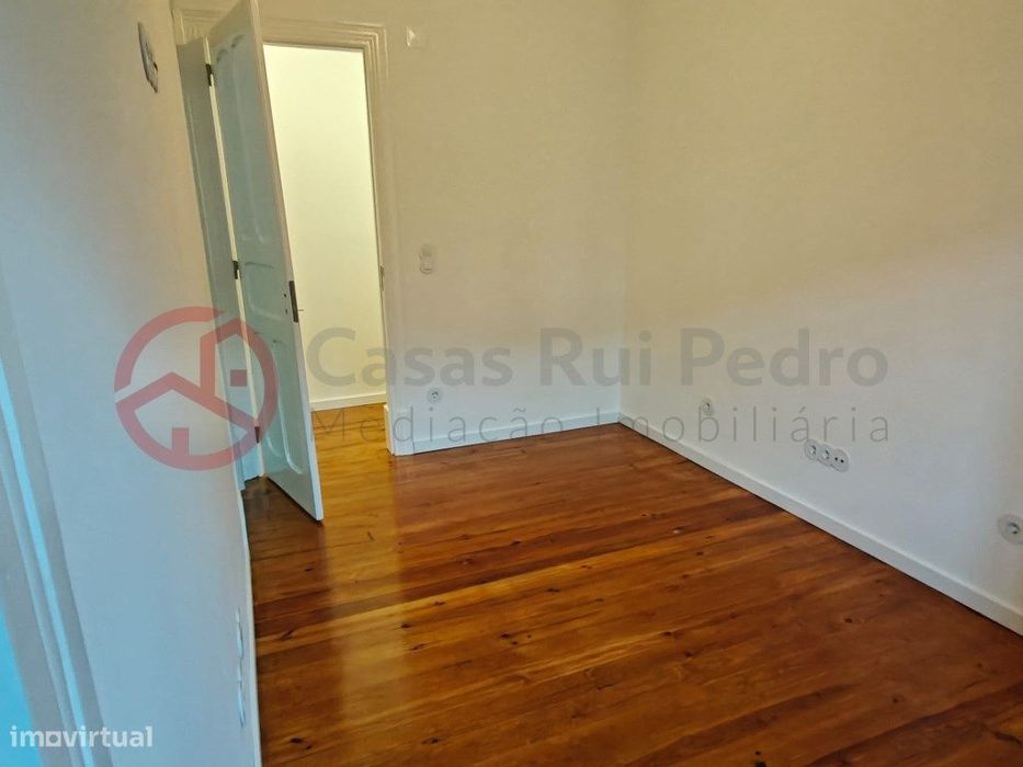 Apartamento T3 totalmente remodelado na Penha de França em Lisboa