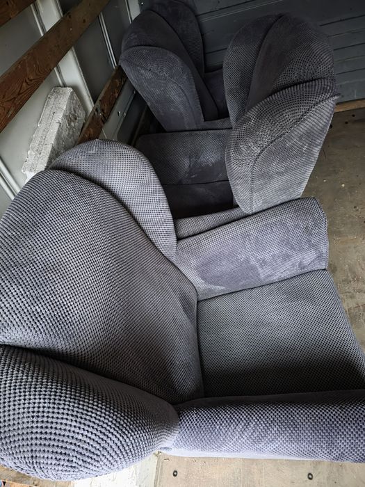 Fotele "uszak" 4 + pufy 4