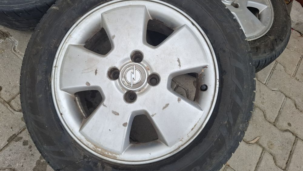 Jantes Originais Opel Astra G 15" com Pneus 195/60R15 – Conjunto de 4