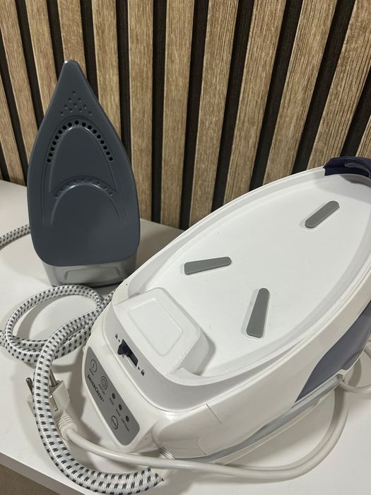 Máquina Engomar Vapor SilverCrest 2400W