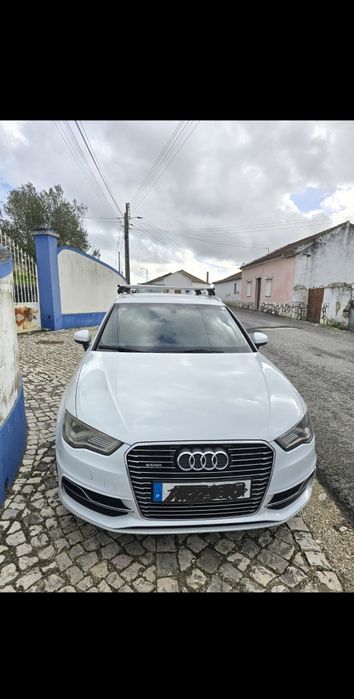 Audi A3 etron de 2015