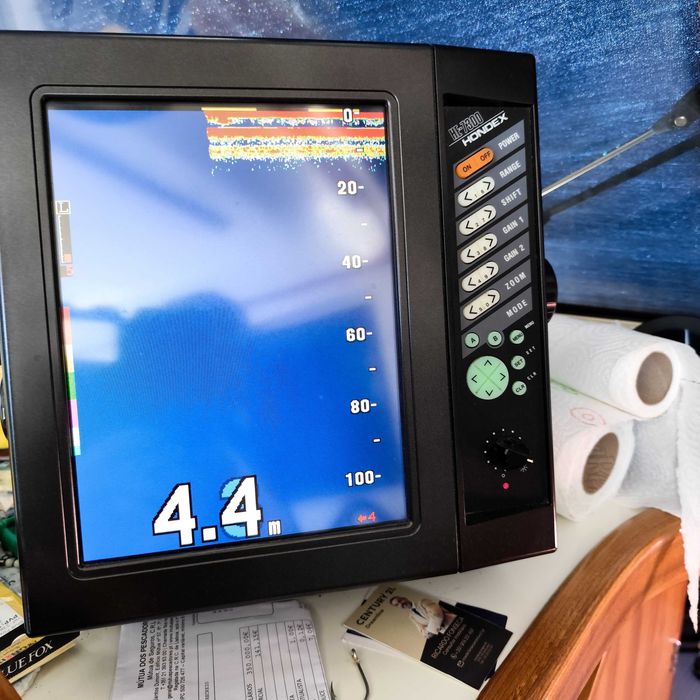 Barco Starfisher 840 classe 3 c/ 2 motores a Diesel