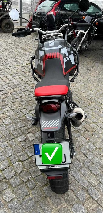 Ducati DesertX RR22 Saturn Grey de 2024