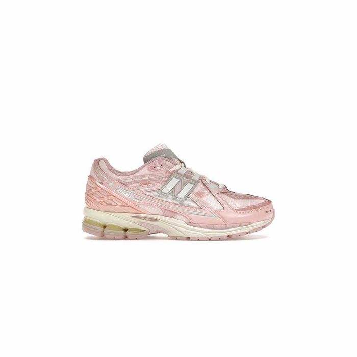 Кросівки New Balance 1906R Lunar New Year Pink M1906NLN