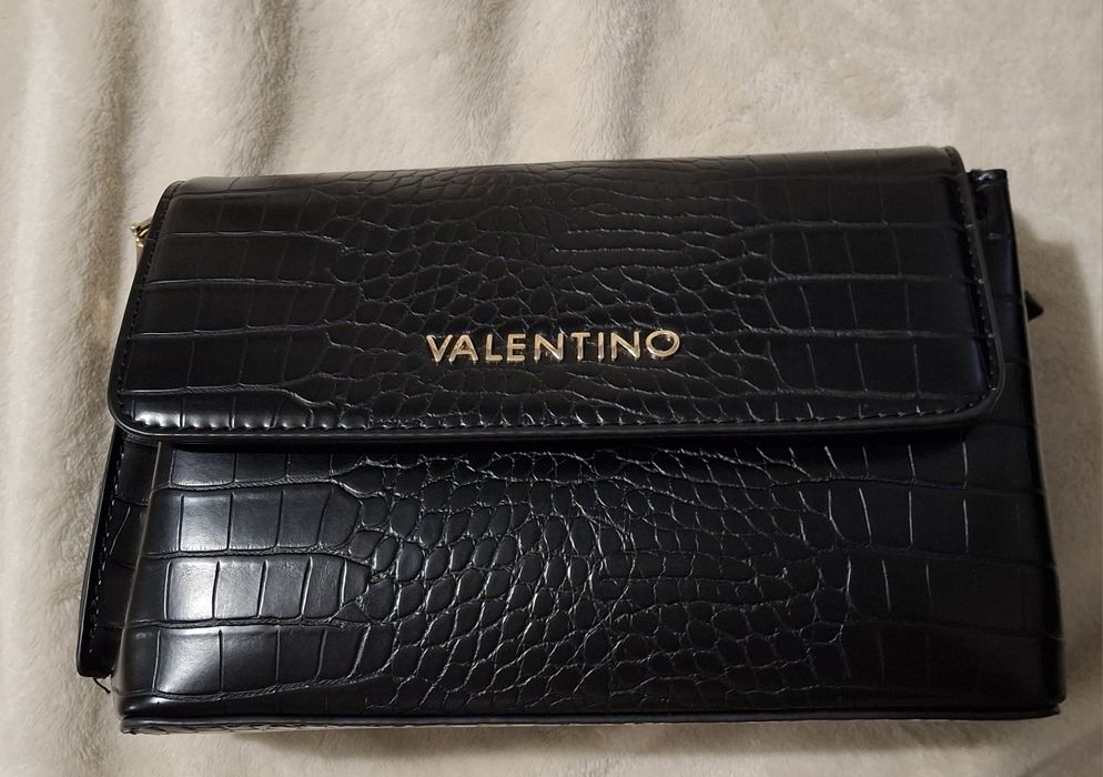 czarna torebka Valentino