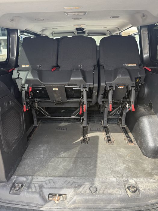 Ford Transit Custom 9 lugares, 2.0 TDCI 2017 - 204.000km, Pintura nova + Pneus novos