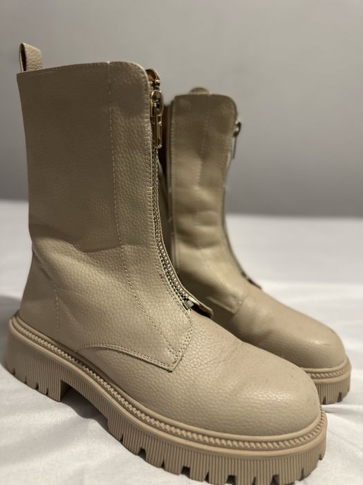 Bota usada apenas 1 vez